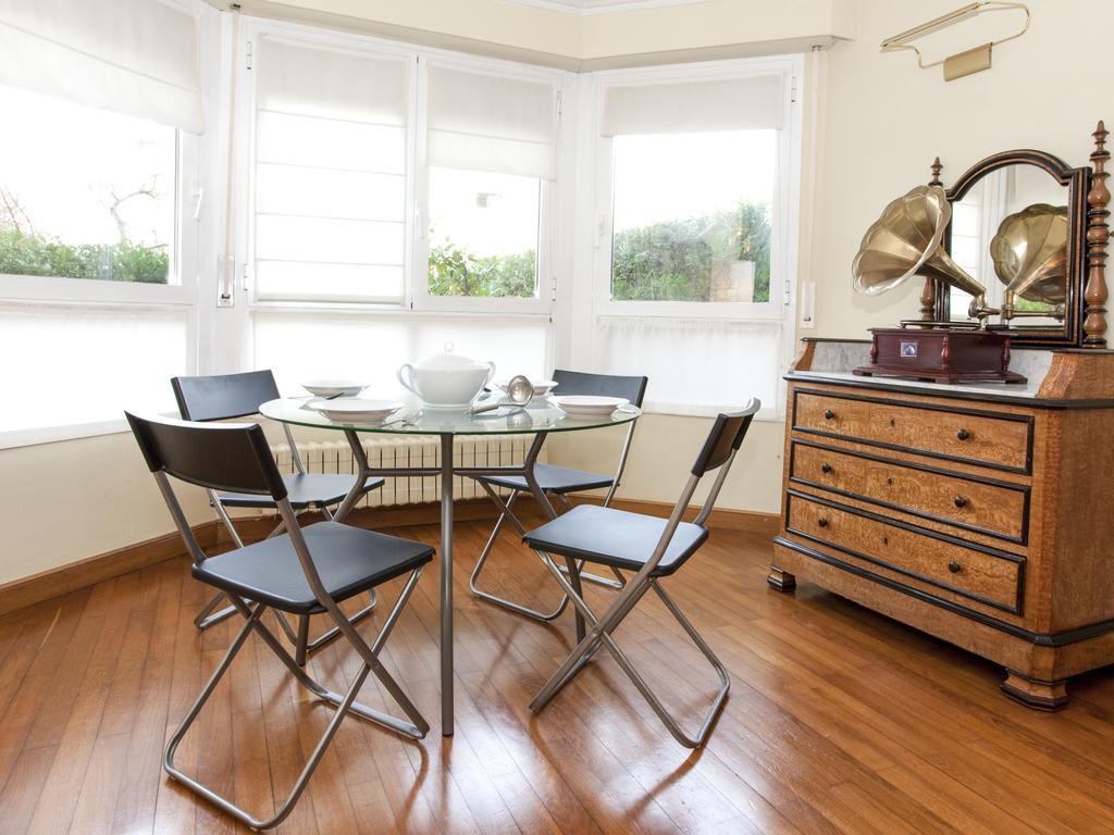 Emyrent I Ondarreta Apartamento San Sebastián Quarto foto